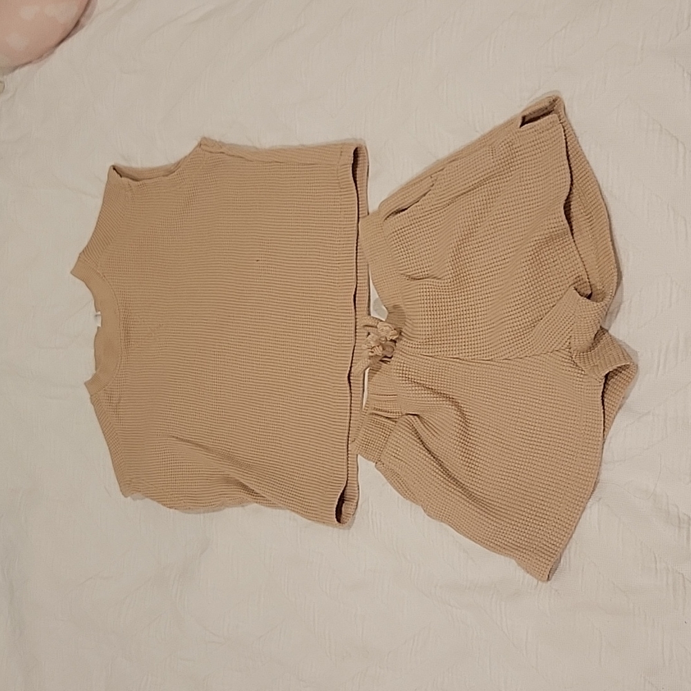 Zara tan 2 piece short set 6-9 month